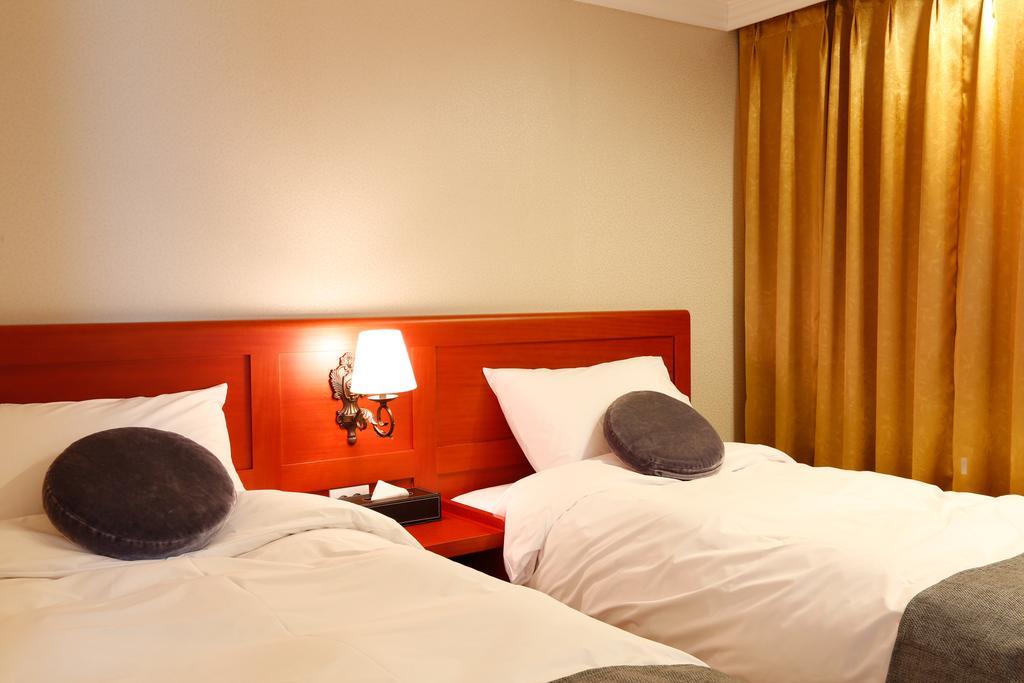 อันมยอนโด พลาซ่า โฮเต็ล Hotel แทอัน ภายนอก รูปภาพ